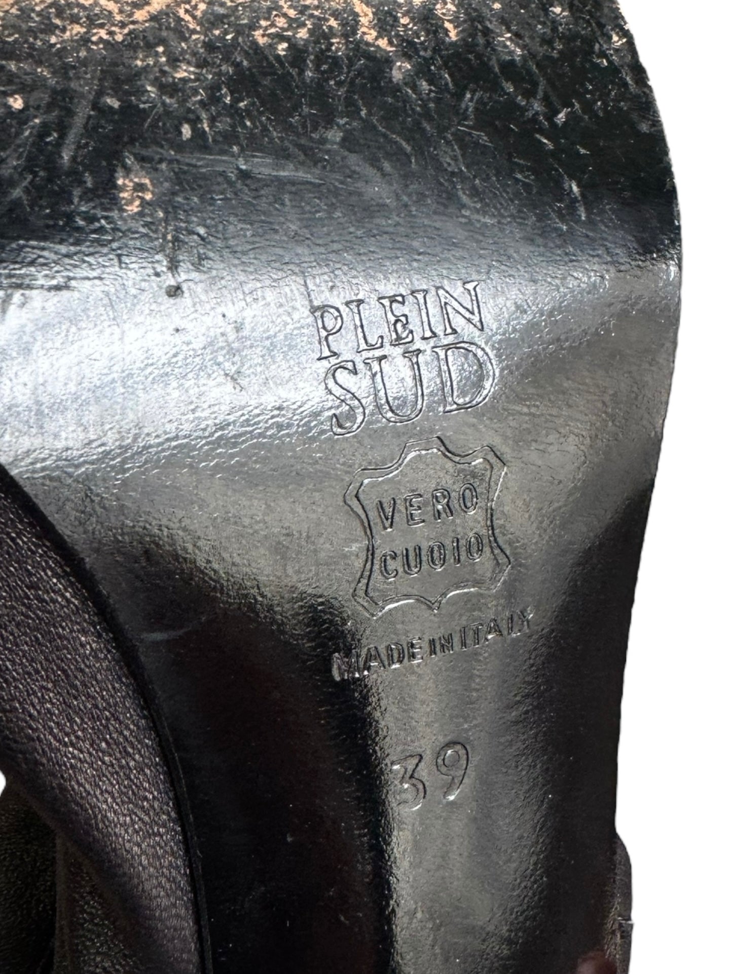 FAYÇAL AMOR SS2004 BLACK LEATHER KNEE-HIGH THONG SANDAL BOOTS