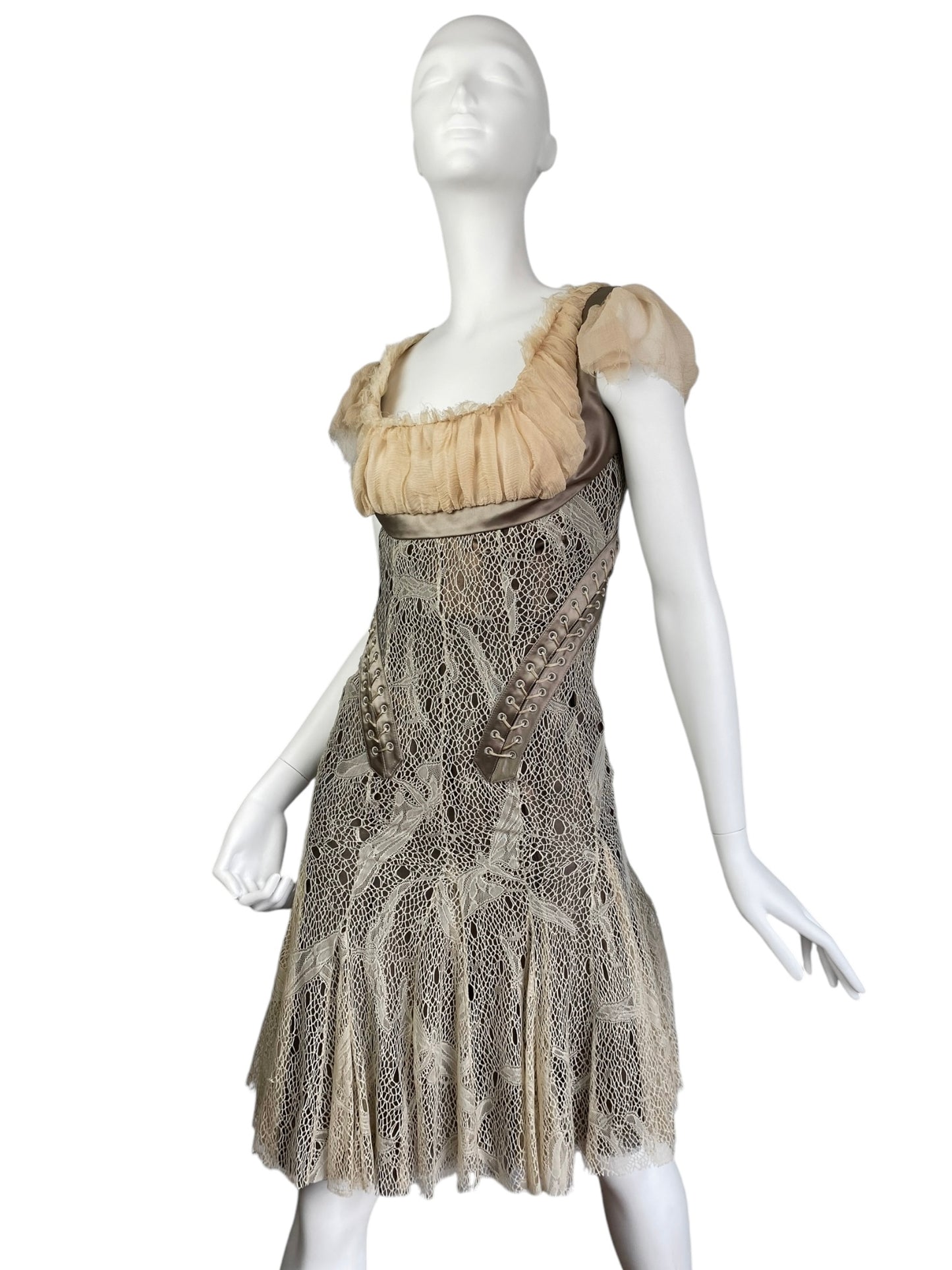 ALEXANDER MCQUEEN FW2002 «SUPERCALIFRAGILISTIC» BEIGE LACE & SILK BONDAGE CORSET MIDI DRESS