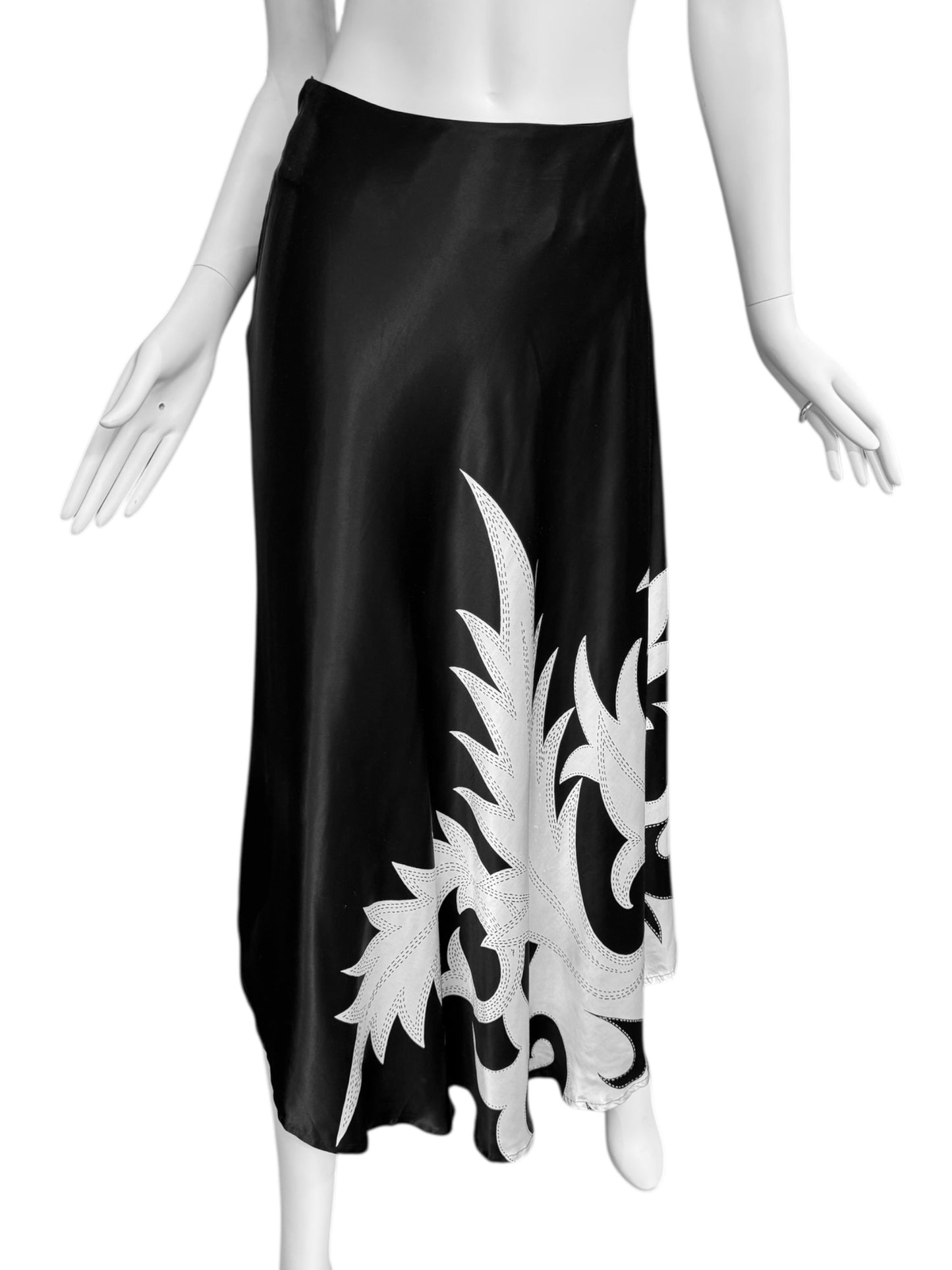 Y’S YOHJI YAMAMOTO SS2004 BLACK & WHITE MOTIF ASYMMETRICAL SKIRT