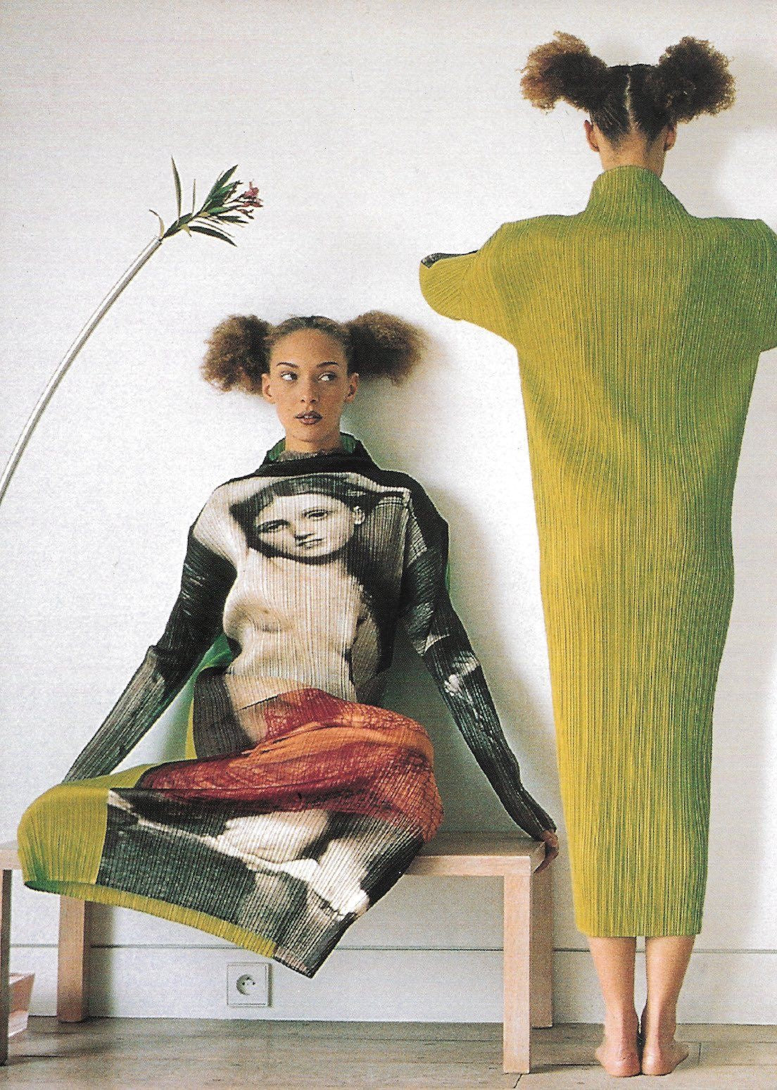 PLEATS PLEASE ISSEY MIYAKE FW1996 X YASUMASA MORIMURA « LA SOURCE PORTRAIT » PLEATED MAXI DRESS