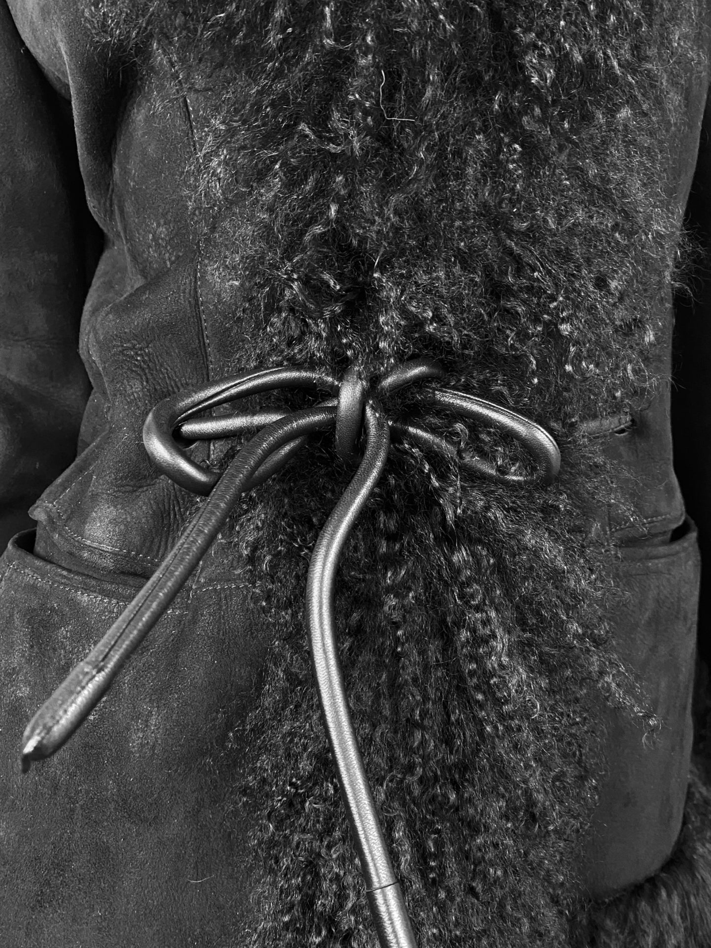 GUCCI FW1999 BY TOM FORD BLACK LEATHER & MONGOLIAN LAMB FUR TRIM JACKET