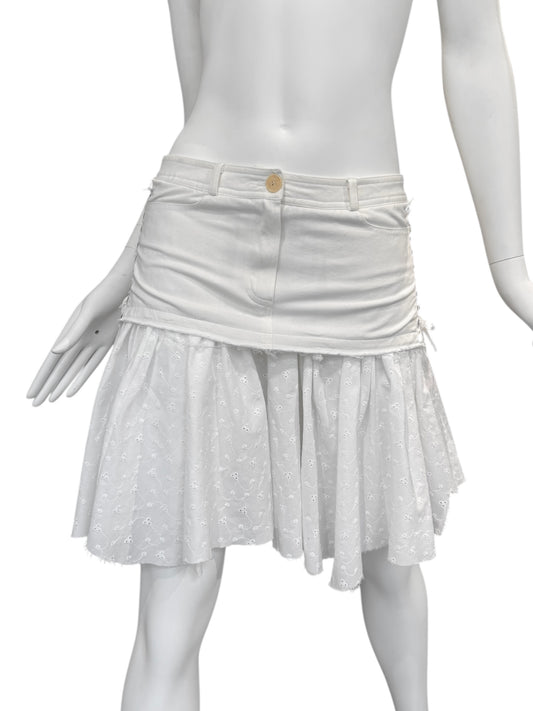 PLEIN SUD 2000s WHITE BRODERIE ANGLAISE LACE-UP MINI SKIRT