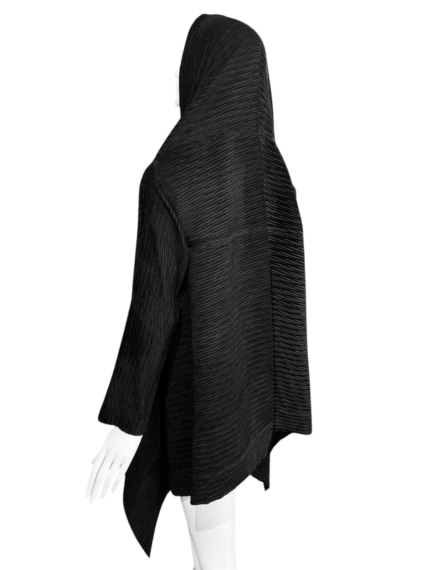 ISSEY MIYAKE 1990s BLACK PLEATED CARDIGAN