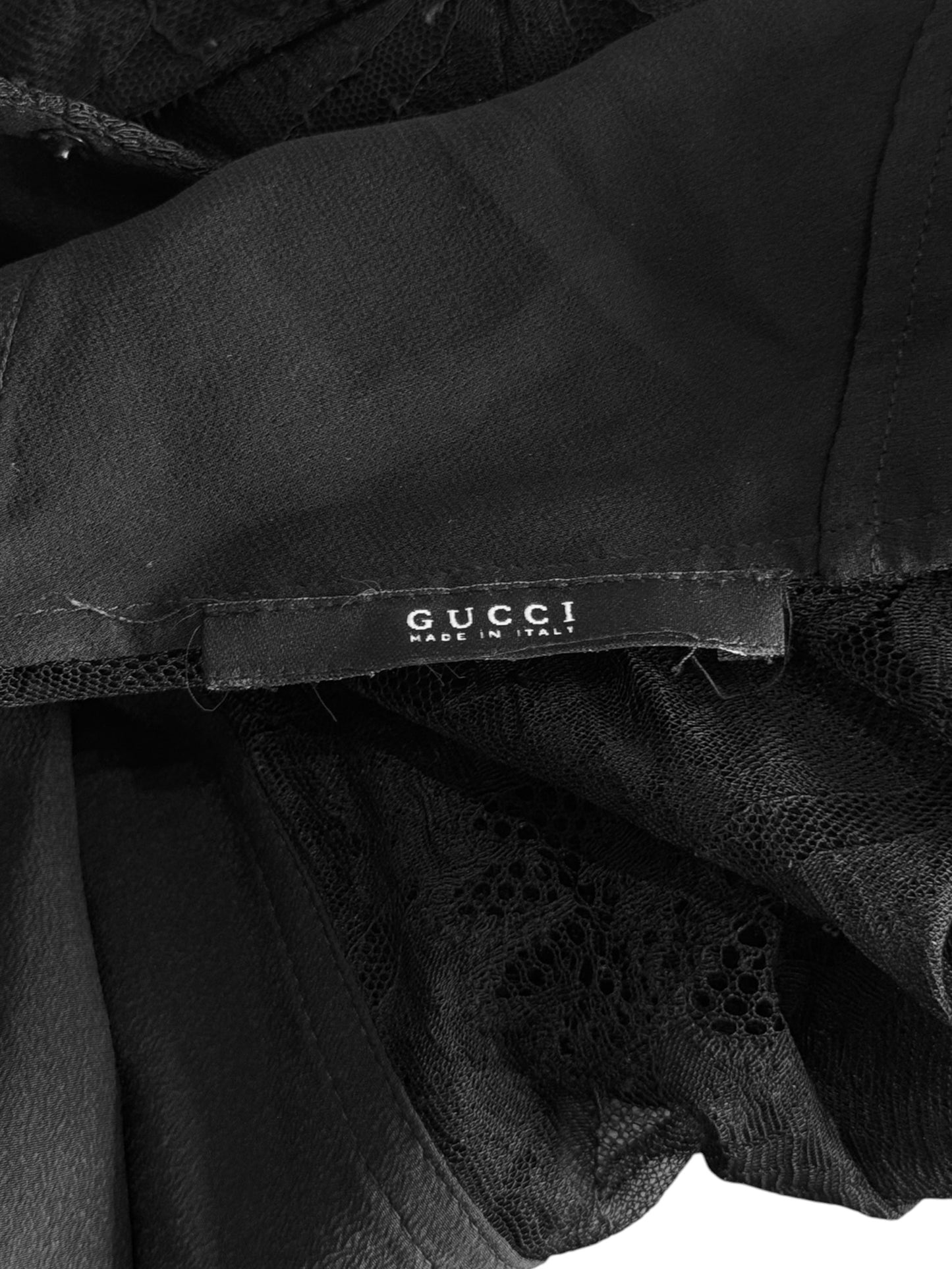 GUCCI FW2002 BY TOM FORD BLACK LACE TOP