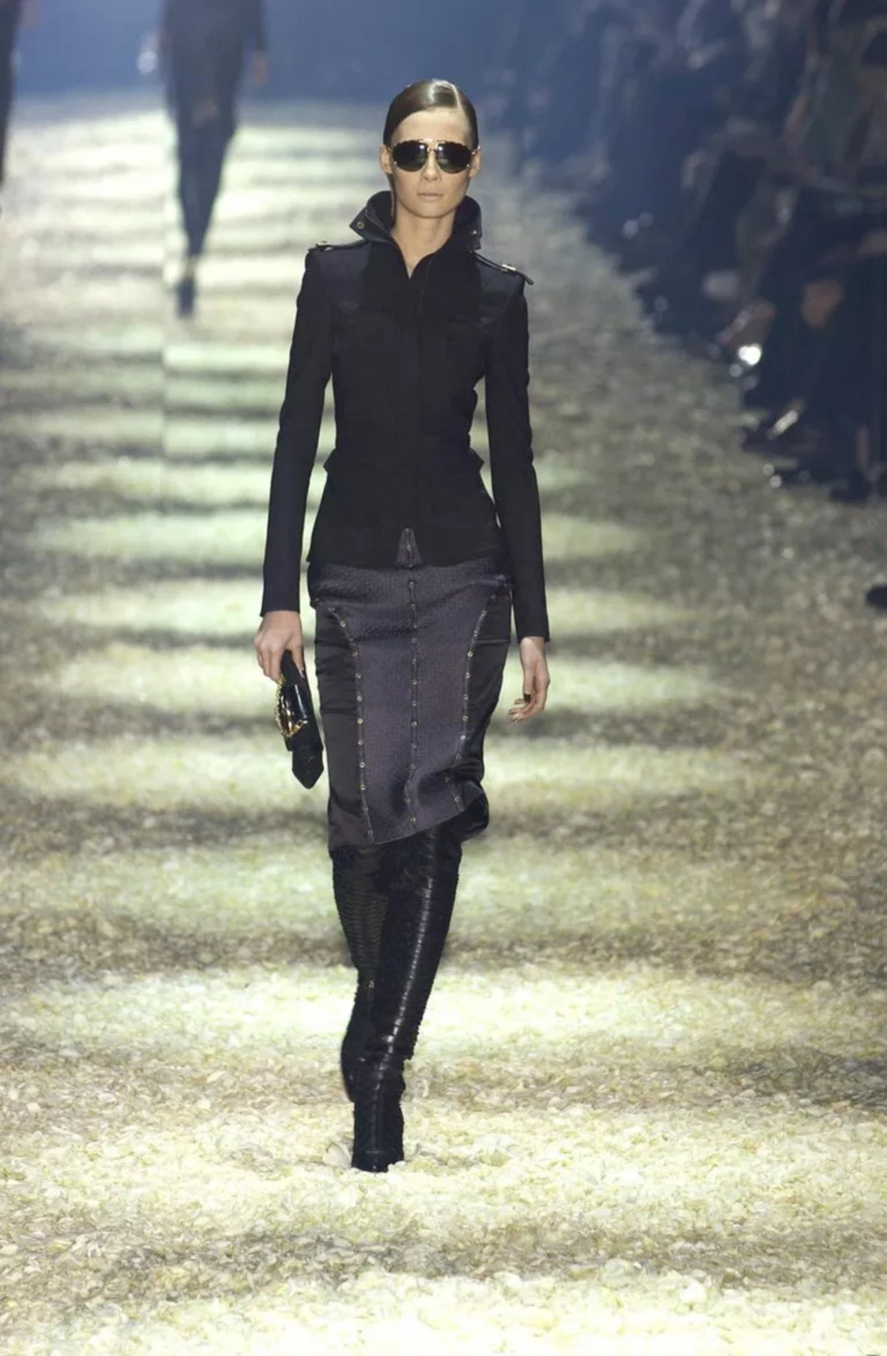 GUCCI FW2003 BY TOM FORD GREY SILK BLEND EYELET PENCIL SKIRT