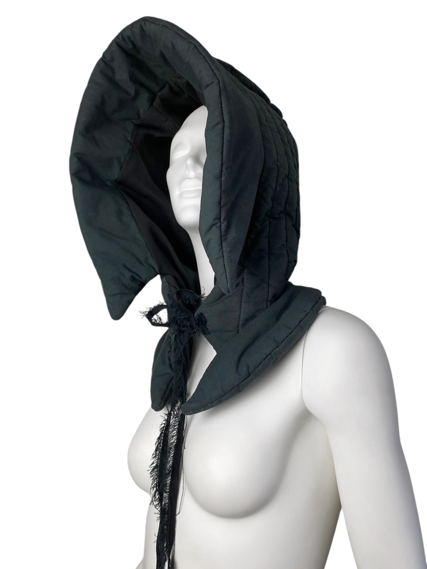 OLUBIYI THOMAS FW2022 DARK GREEN QUILTED HOOD