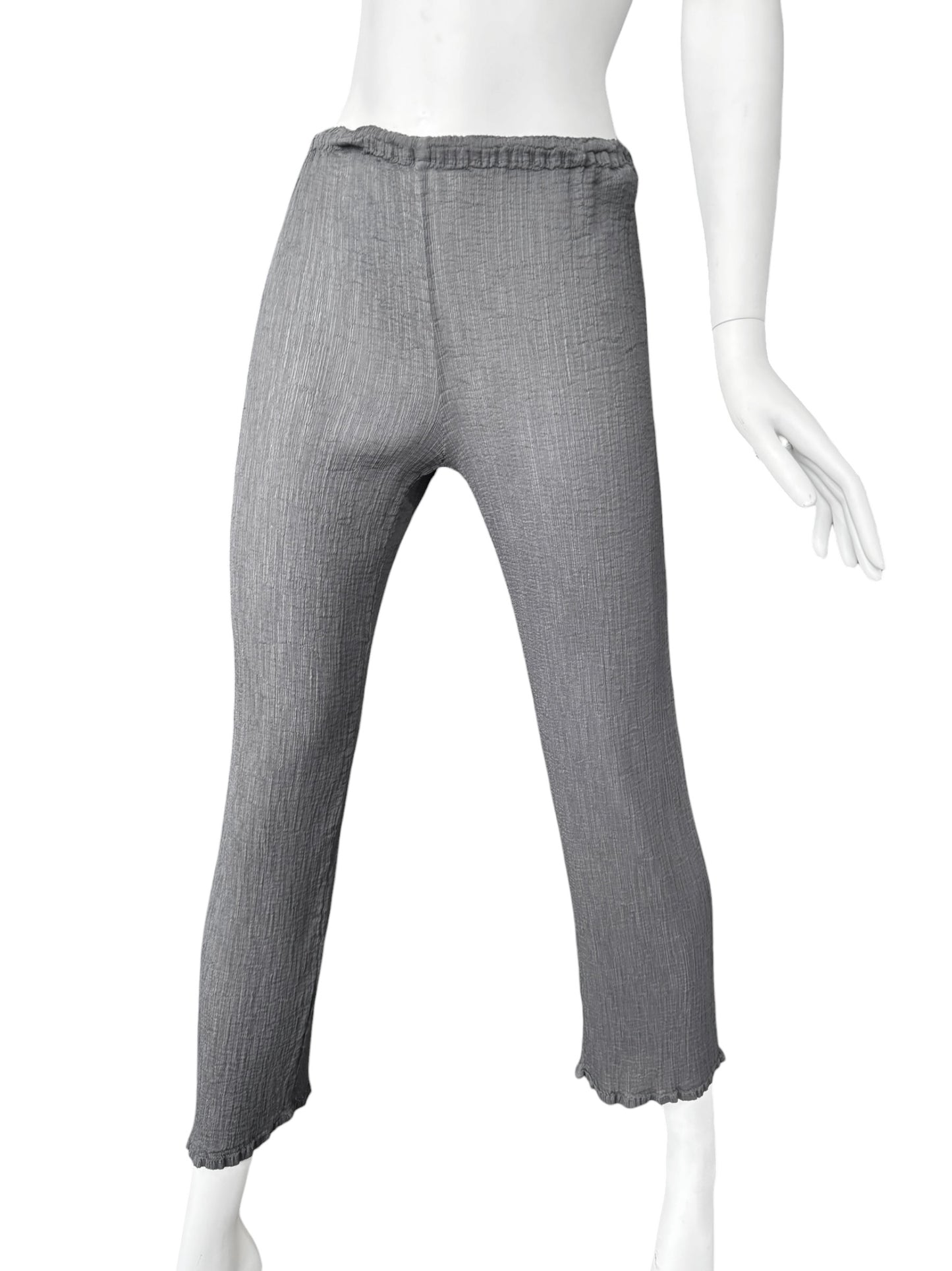 CAULIFLOWER ISSEY MIYAKE 2010s GREY PLEATED SHEER PANTS