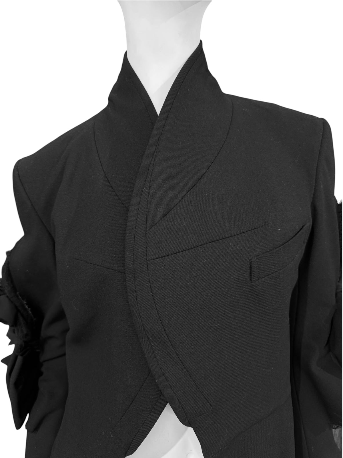 COMME DES GARÇONS FW2004 ‘DARK ROMANCE, WITCH’ BLACK WOOL TULLE & BOW INSERTS BLAZER