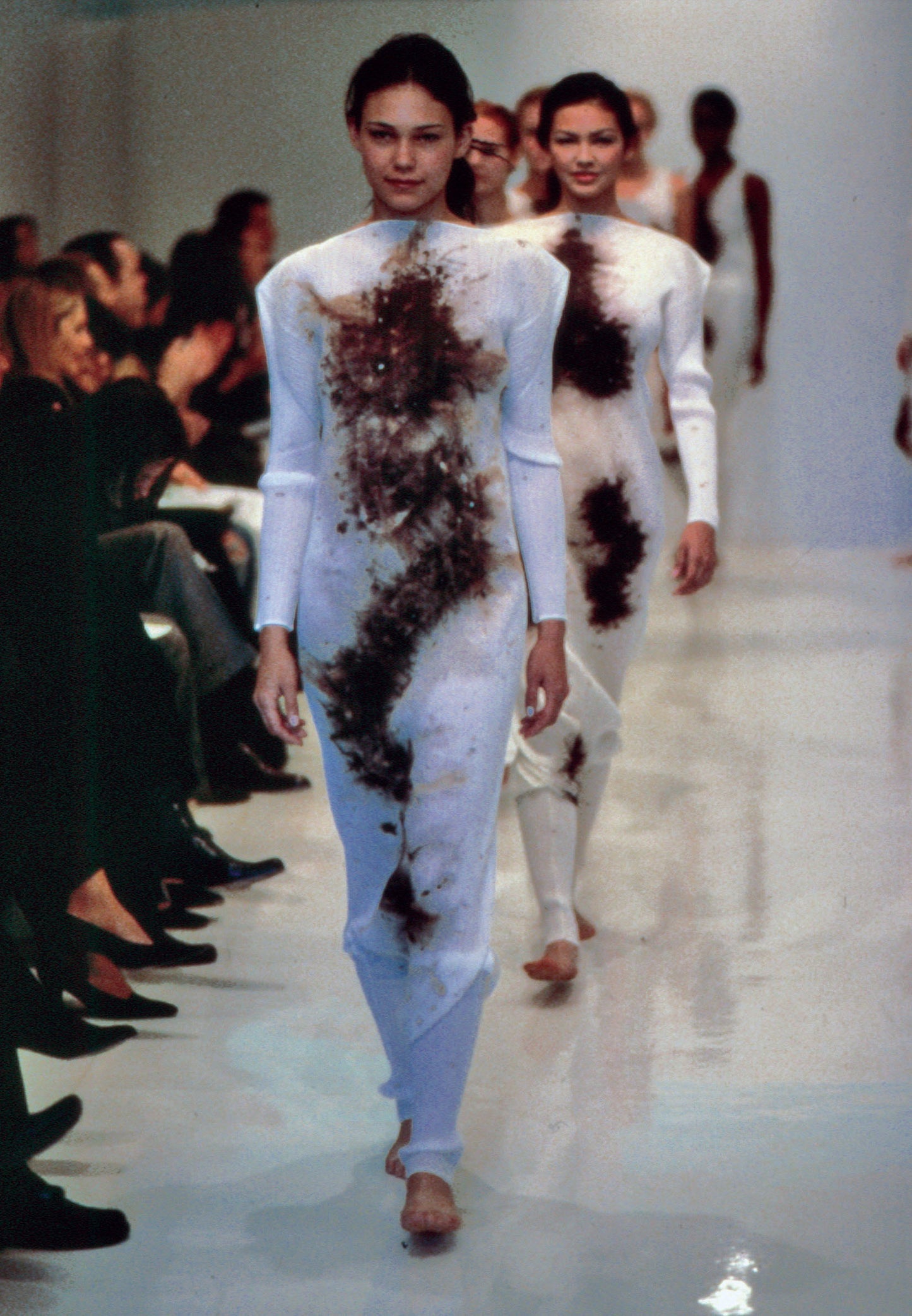 PLEATS PLEASE ISSEY MIYAKE 1998 X CAI GUO-QIANG GUNPOWDER PRINT PLEATED 3P. SET (TOP, PANTS & TUNIC)
