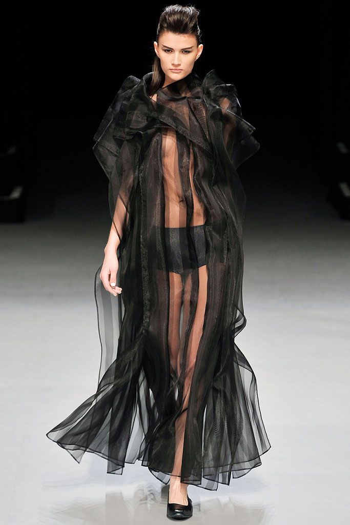 Issey Miyake – Numero13Vintage