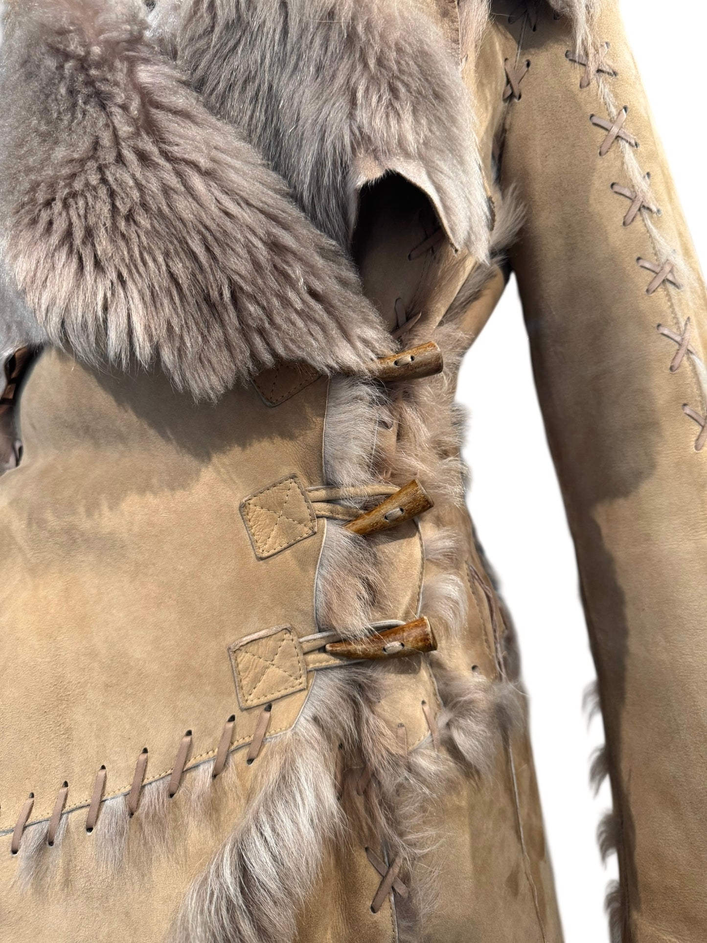 ALEXANDER MCQUEEN FW1999 «THE OVERLOOK» BROWN LACE-UP SHEARLING COAT