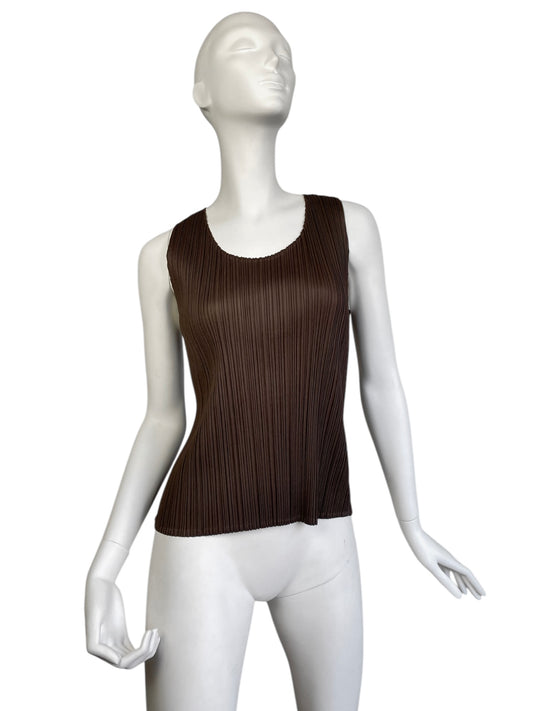 PLEATS PLEASE 2010s BROWN PLEATED TANK TOP