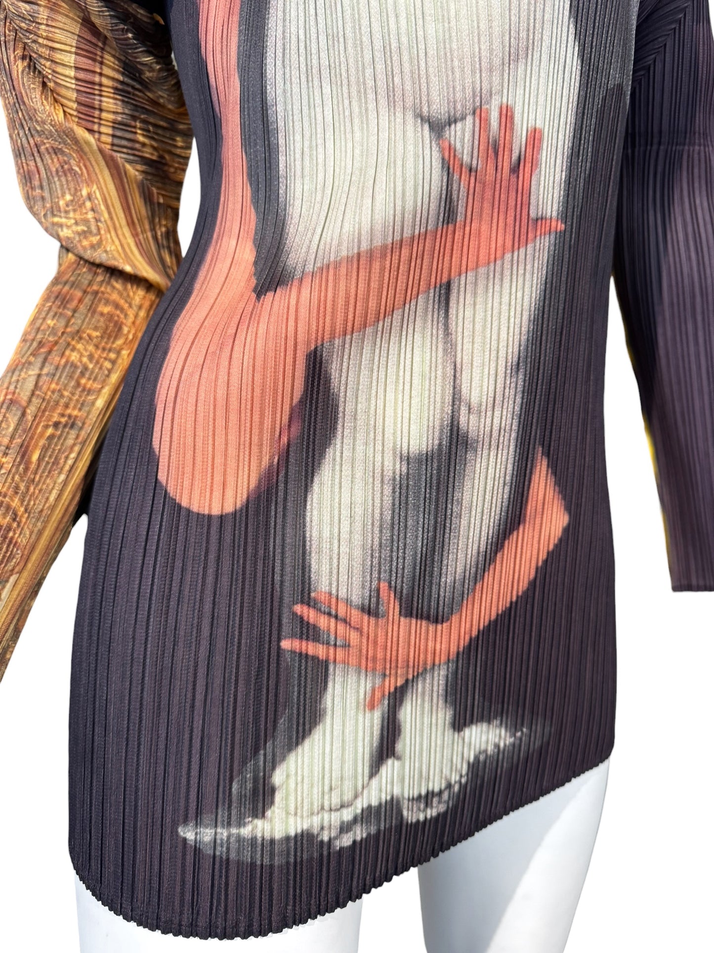 PLEATS PLEASE ISSEY MIYAKE FW1996 X YASUMASA MORIMURA « LA SOURCE PORTRAIT » PLEATED TOP