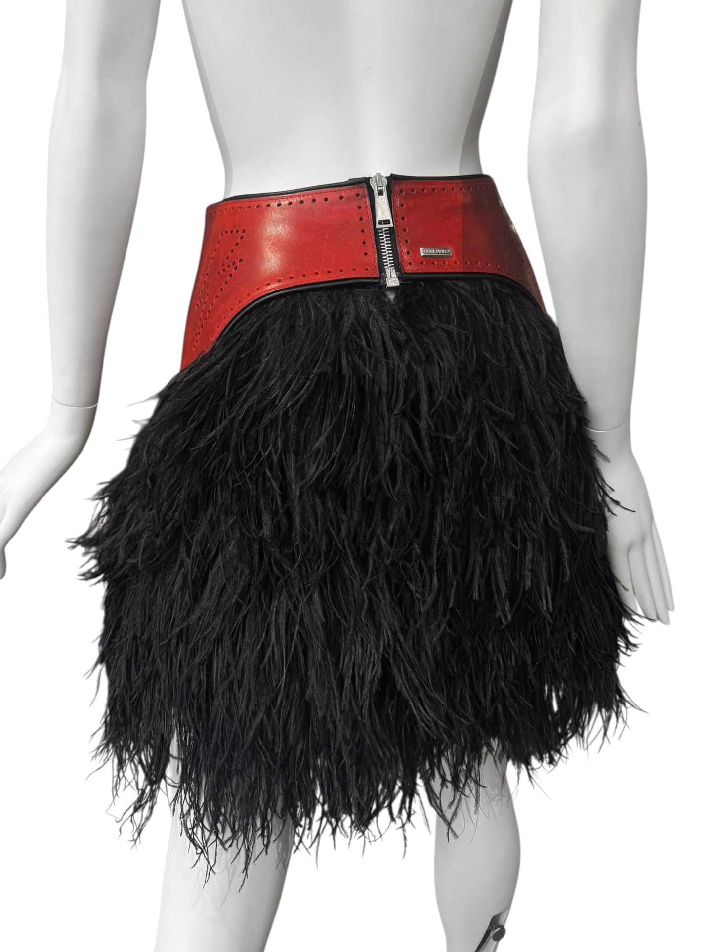 DSQUARED2 FW2008 RED LEATHER & BLACK OSTRICH FEATHERS SKIRT