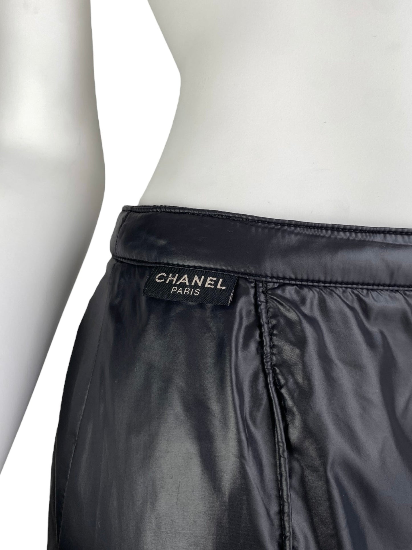 CHANEL SS1999 BY KARL LAGERFELD BLACK NYLON REFLECTIVE HEM 3P. SET (TOP + PANTS + SKIRT)