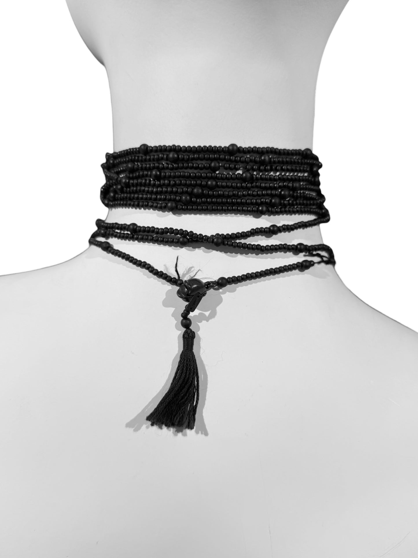 GUCCI FW2002 BY TOM FORD BEADED EBONY CROSS ROSARY NECKLACE