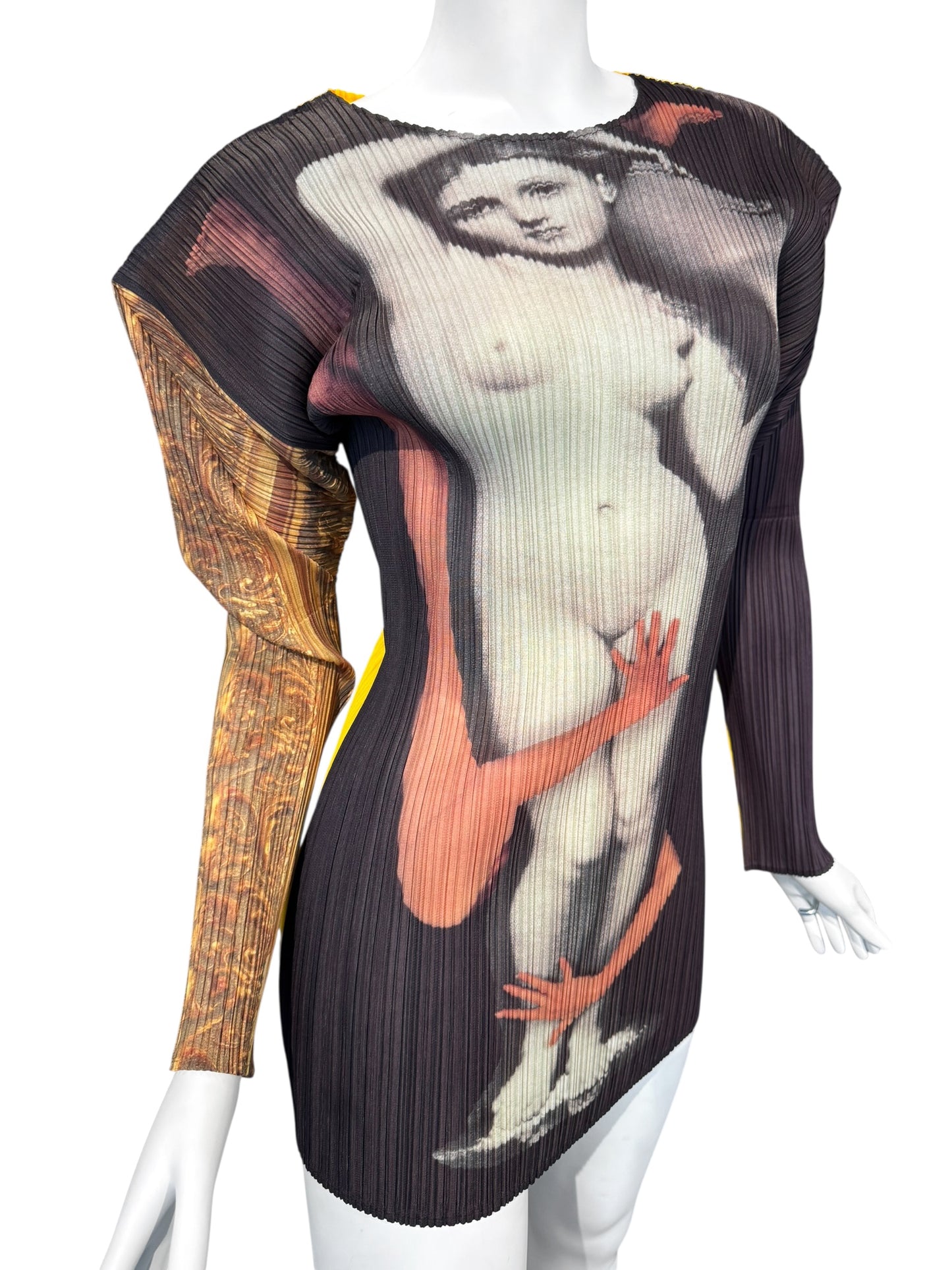 PLEATS PLEASE ISSEY MIYAKE FW1996 X YASUMASA MORIMURA « LA SOURCE PORTRAIT » PLEATED TOP