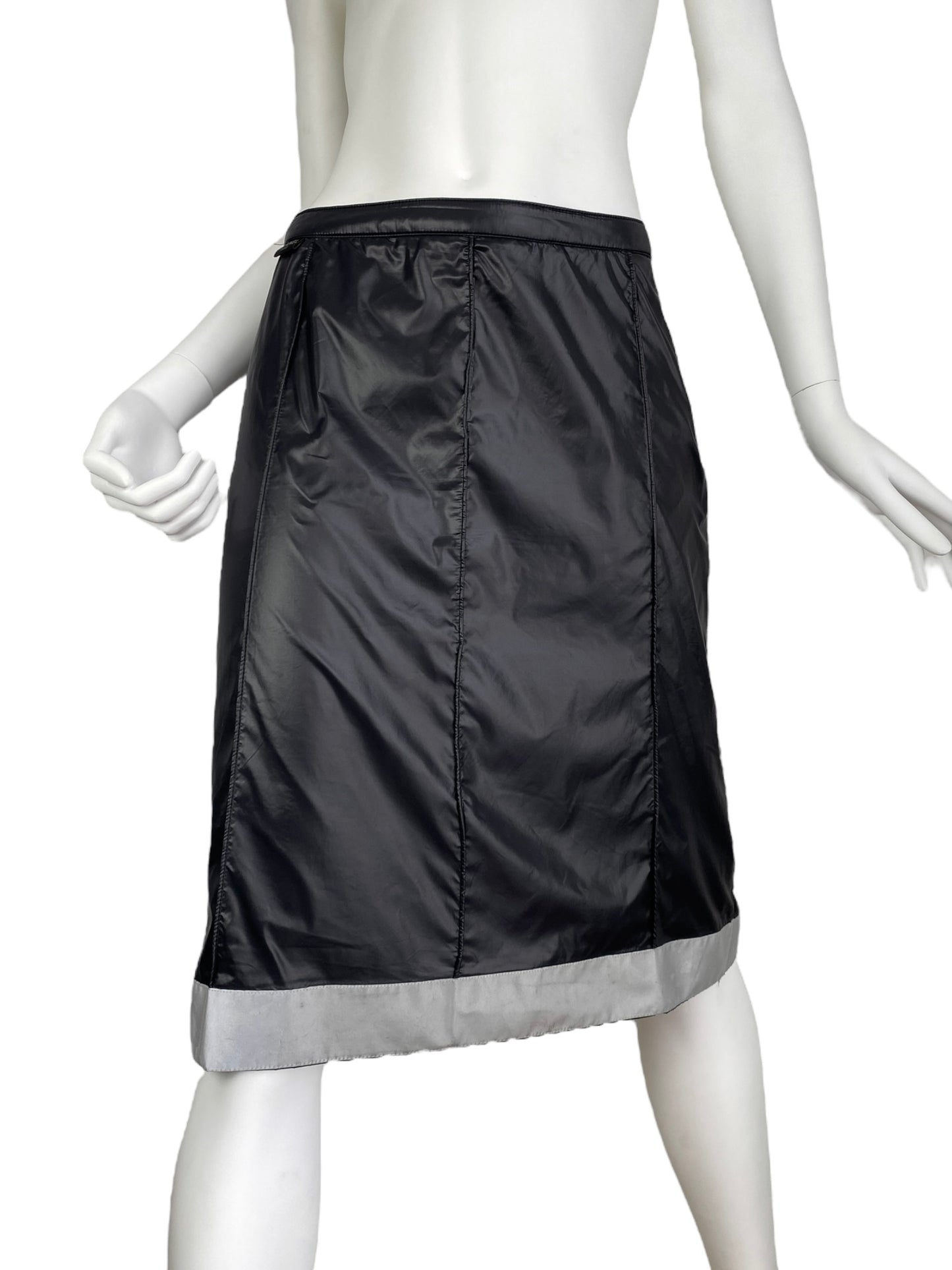 CHANEL SS1999 BY KARL LAGERFELD BLACK NYLON REFLECTIVE HEM MIDI SKIRT