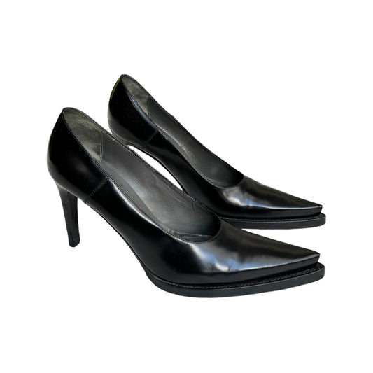 MIU MIU 1990s BLACK PATENT LEATHER CHUNKY SOLE HEELS