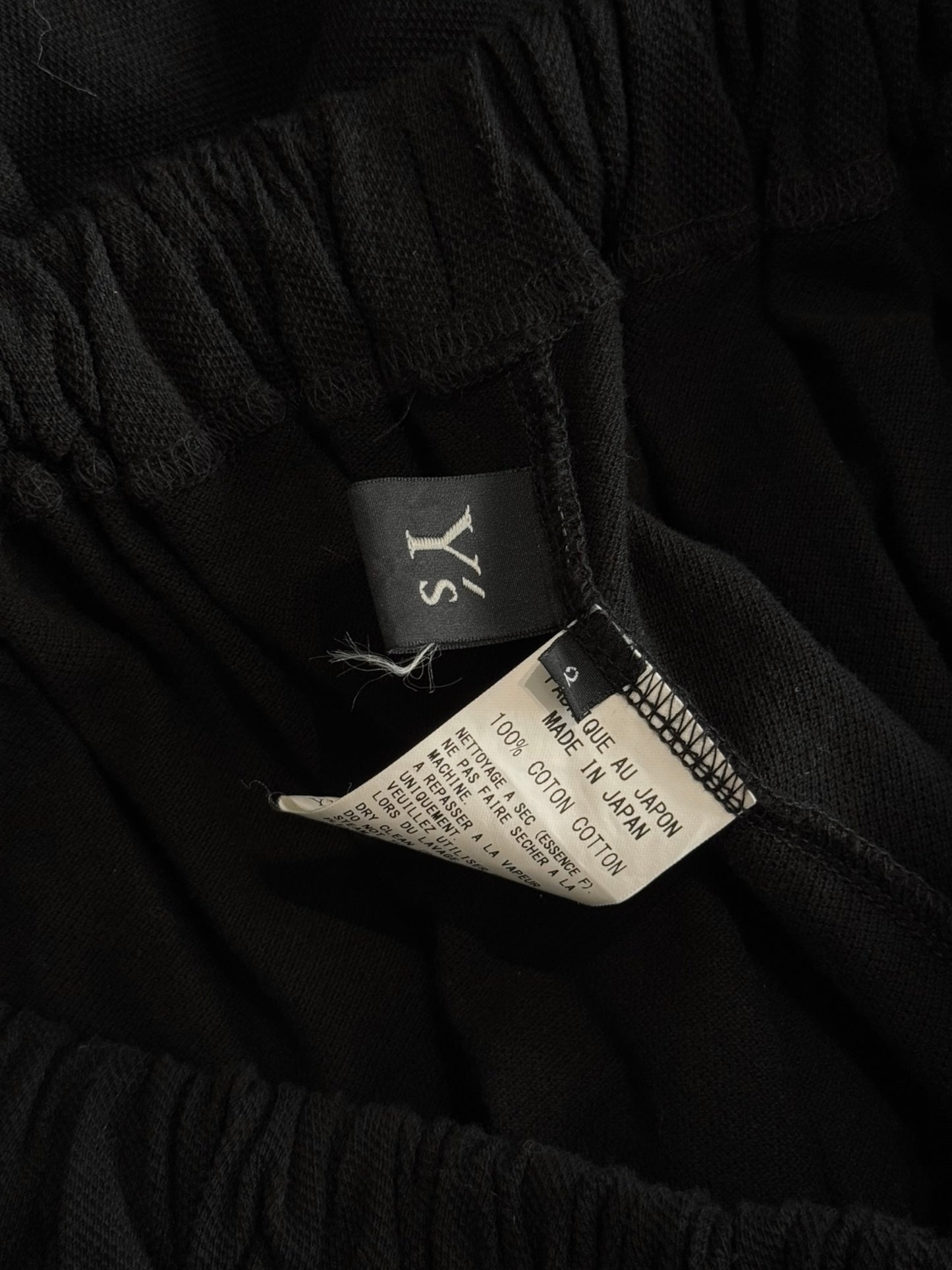 Y’S YOHJI YAMAMOTO 2010s BLACK ASYMMETRICAL DRAPED SHORTS
