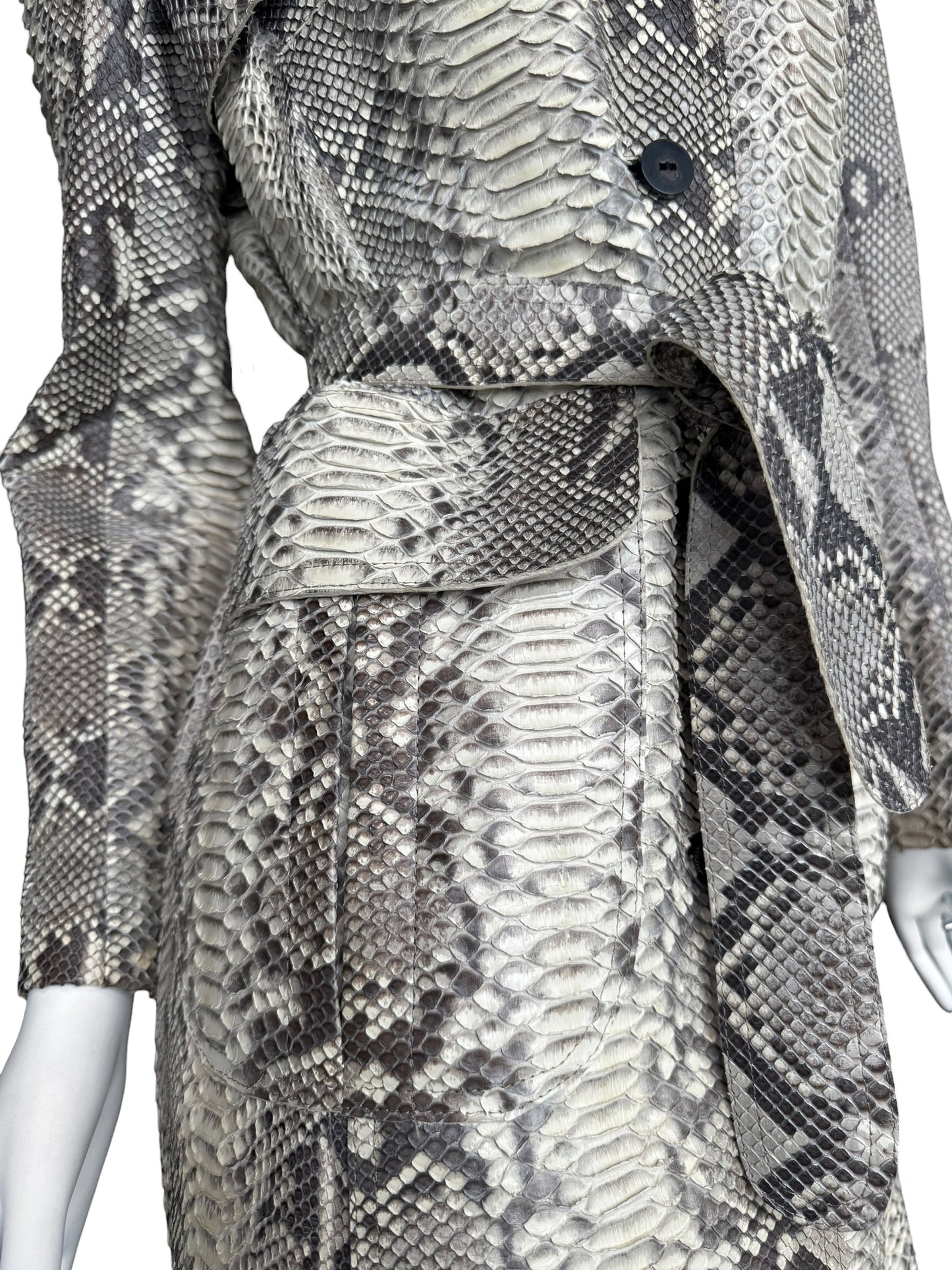 JITROIS 2000s CREAM PYTHON LEATHER COAT