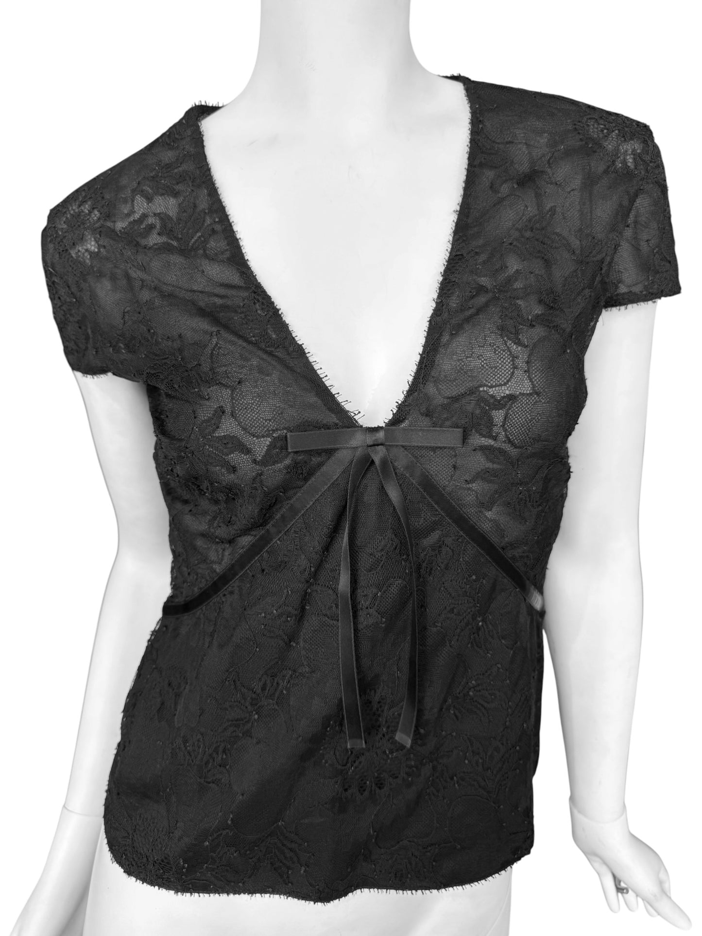 GUCCI FW2002 BY TOM FORD BLACK LACE TOP