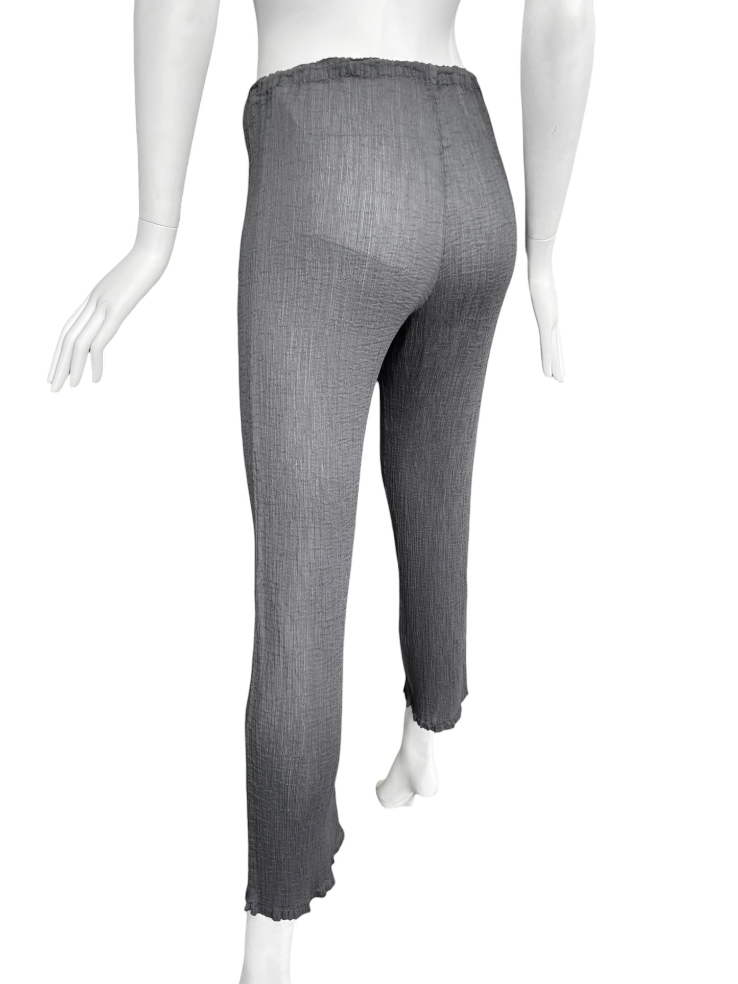 CAULIFLOWER ISSEY MIYAKE 2010s GREY PLEATED SHEER PANTS