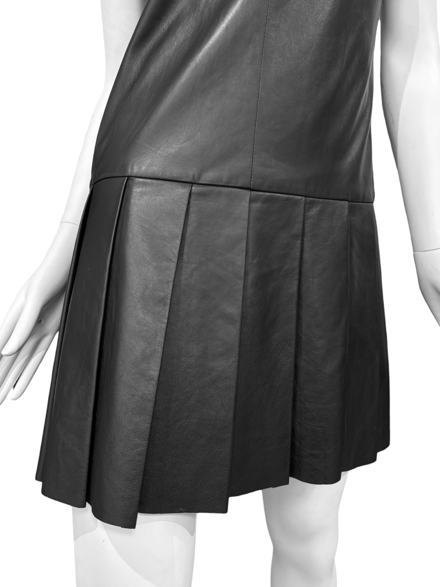 SIMONETTA RAVIZZA 2000s BLACK LEATHER OPEN BACK PLEATED MINI DRESS