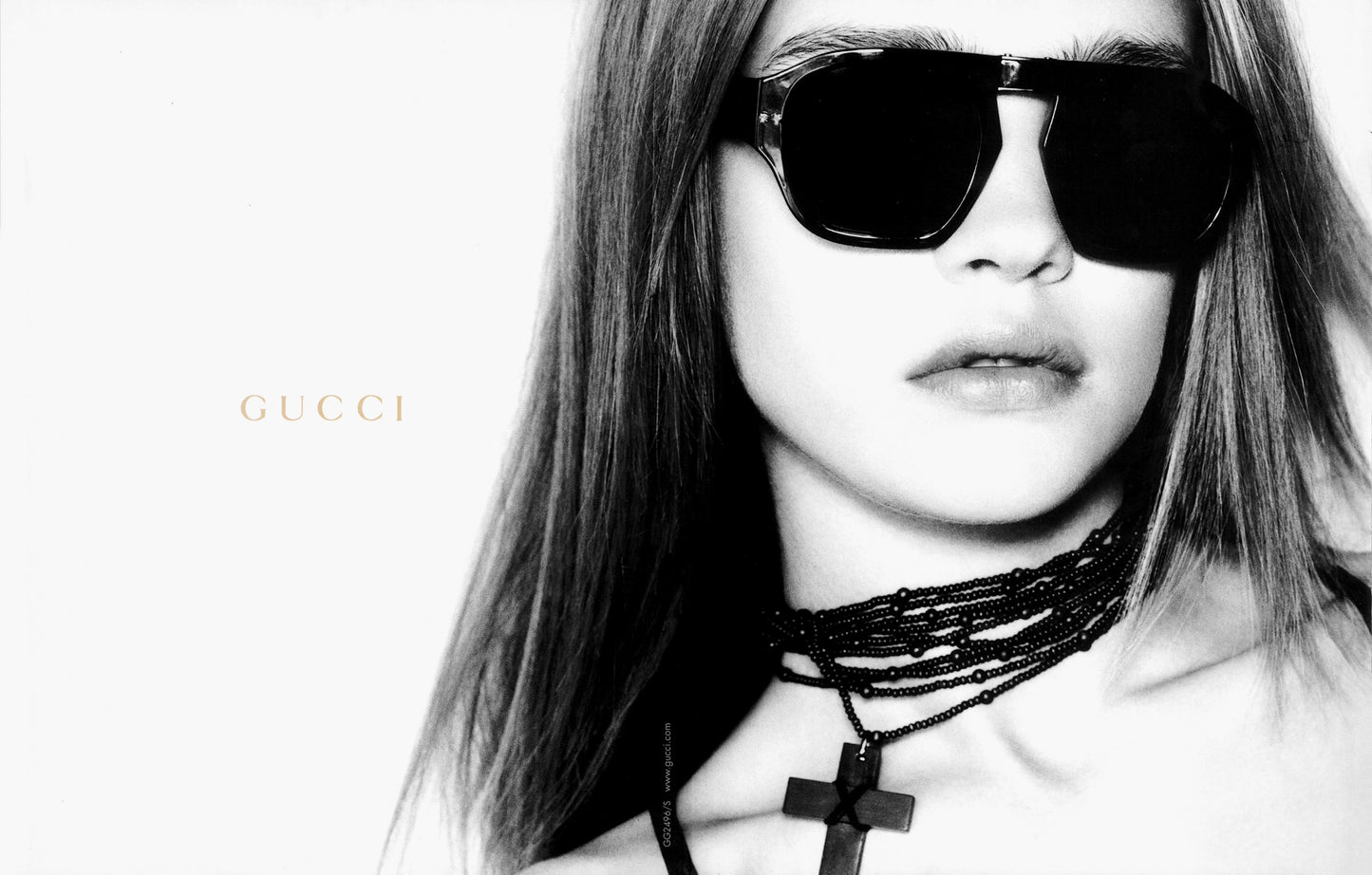 GUCCI FW2002 BY TOM FORD BEADED EBONY CROSS ROSARY NECKLACE