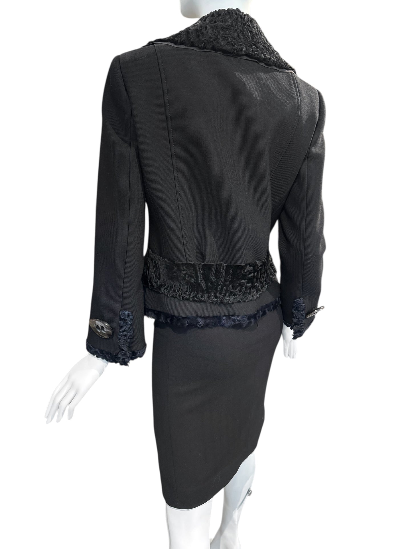 DOLCE & GABBANA FW2005 BLACK WOOL ASTRAKAN FUR TRIM BUTTONS SKIRT SUIT