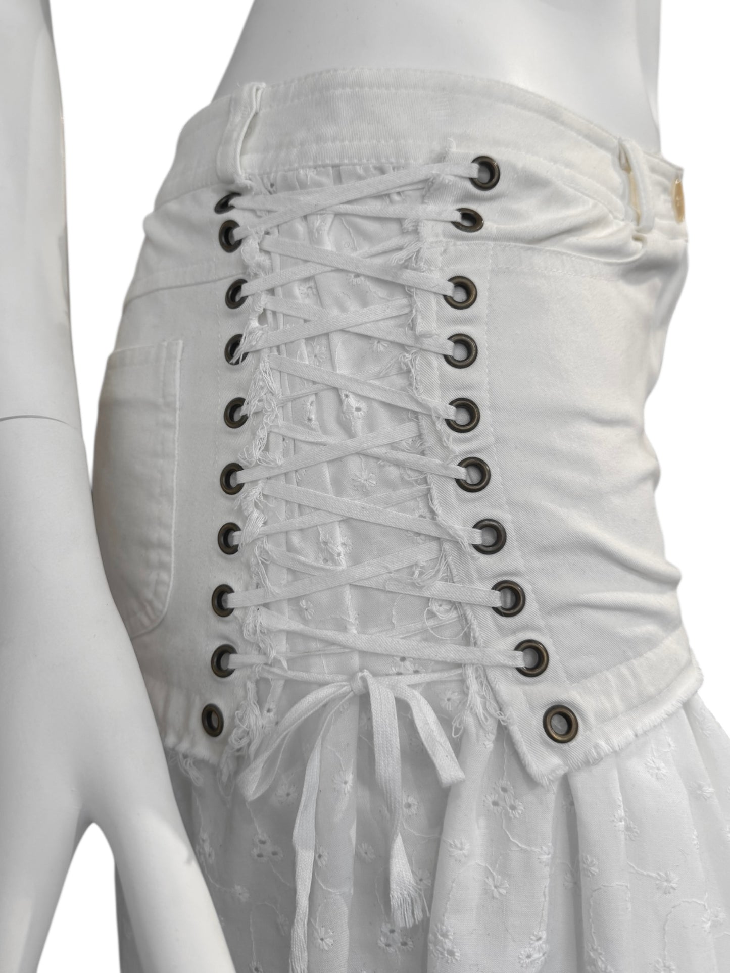 PLEIN SUD 2000s WHITE BRODERIE ANGLAISE LACE-UP MINI SKIRT