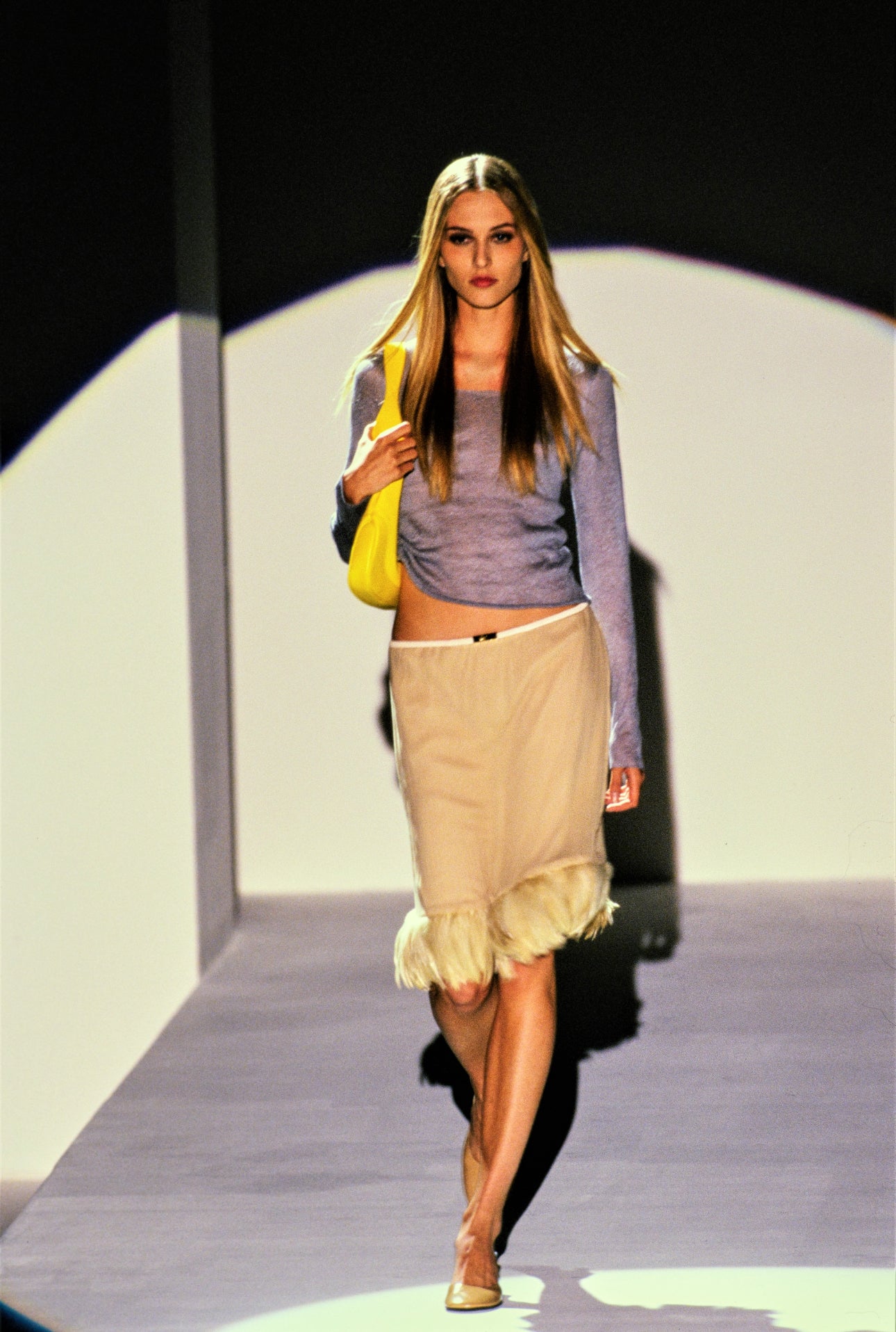 GUCCI SS1999 BY TOM FORD BEIGE SILK FEATHERS TRIM 2P. SET
