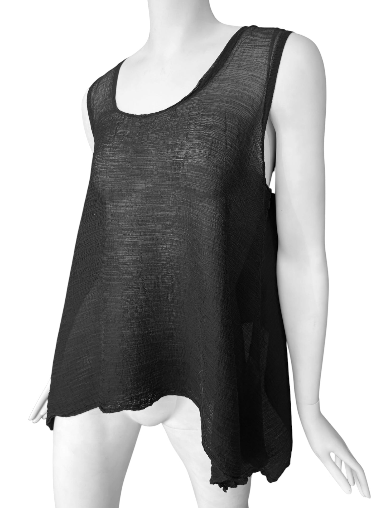 CAULIFLOWER ISSEY MIYAKE 2010s BLACK PLEATED SHEER TANK TOP