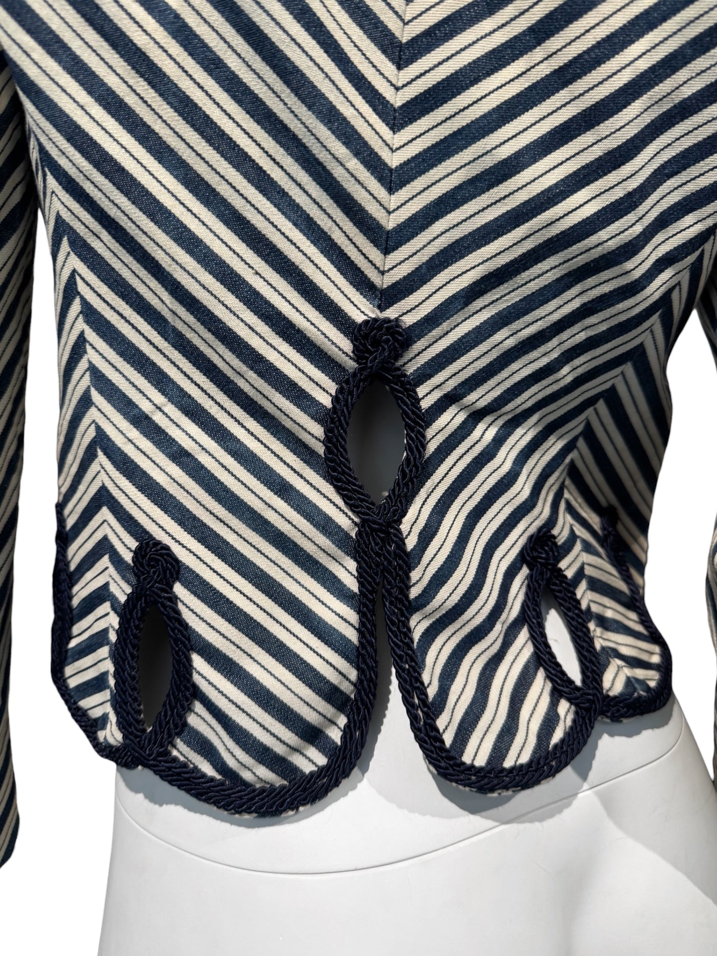 ALEXANDER MCQUEEN SS2005 «IT’S ONLY A GAME» OFF-WHITE & NAVY BLUE STRIPED NAPOLEON JACKET