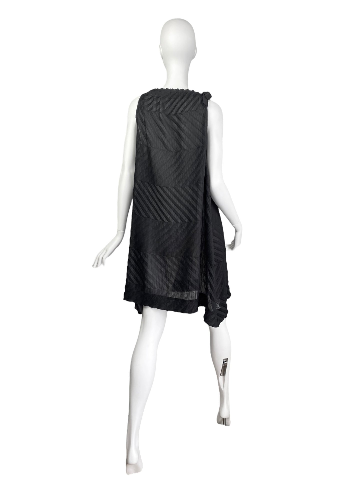 CAULIFLOWER ISSEY MIYAKE 2010s PLEATED A-LINE MINI DRESS