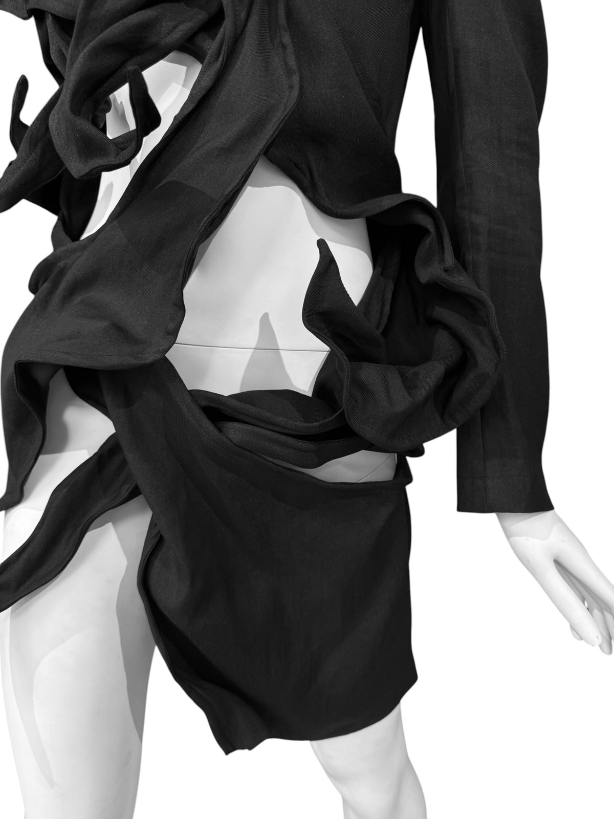 YOHJI YAMAMOTO SS2021 BLACK SCULPTURAL WIRE-DETAIL JACKET