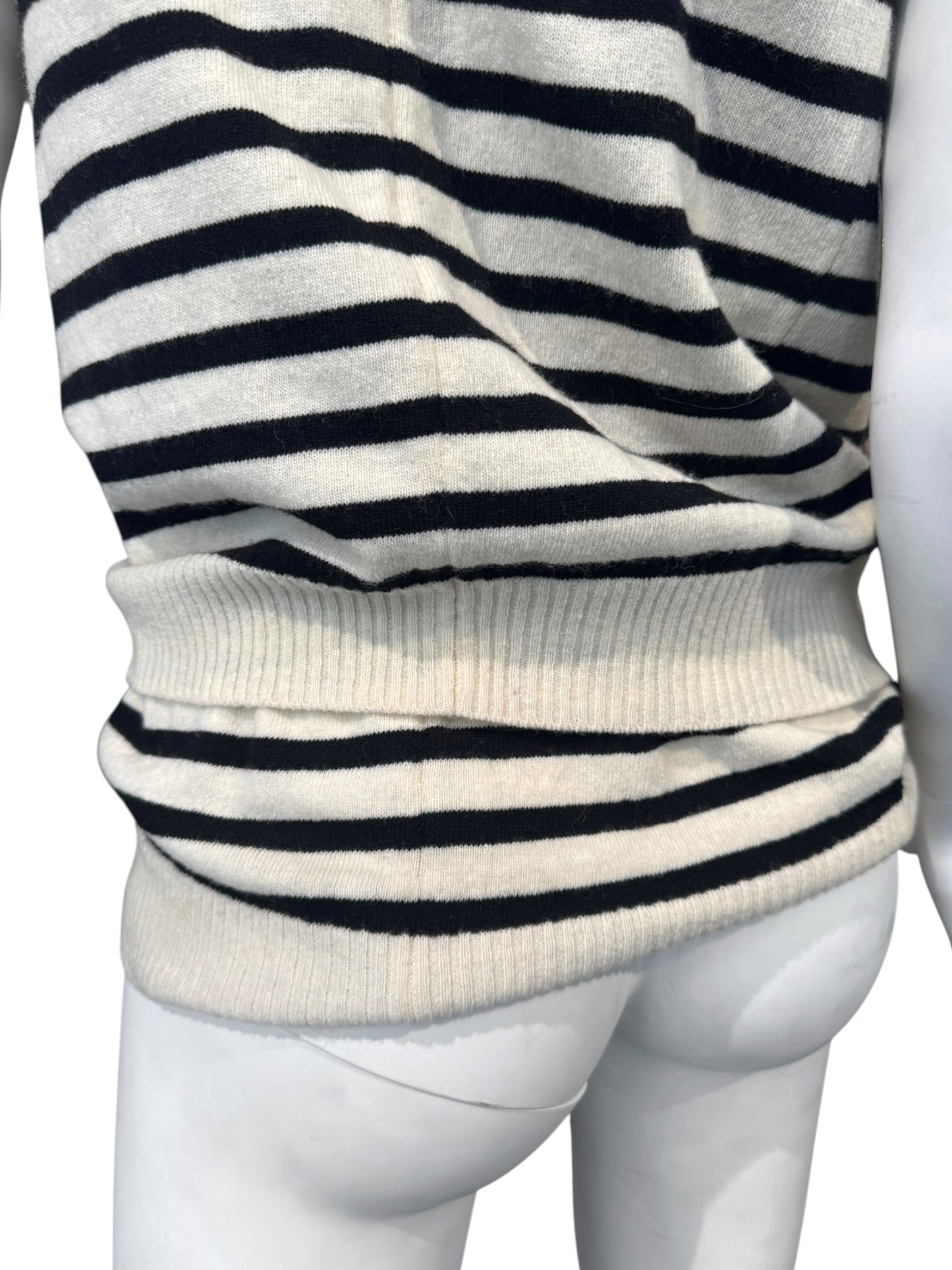 JUNYA WATANABE FW2003 WOOL CREAM & BLACK STRIPED PEARL NECKLACE TOP