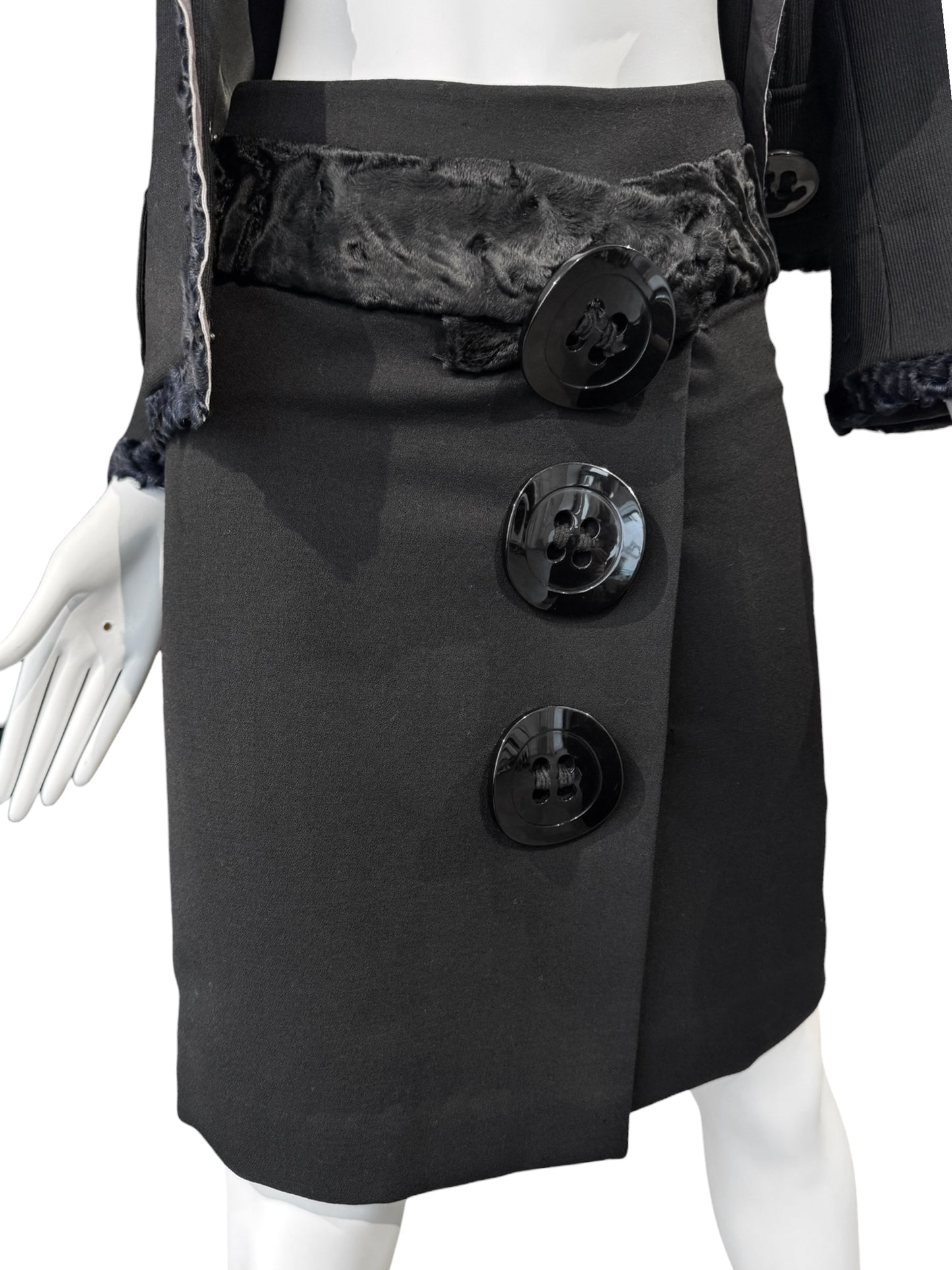 DOLCE & GABBANA FW2005 BLACK WOOL ASTRAKAN FUR TRIM BUTTONS SKIRT SUIT