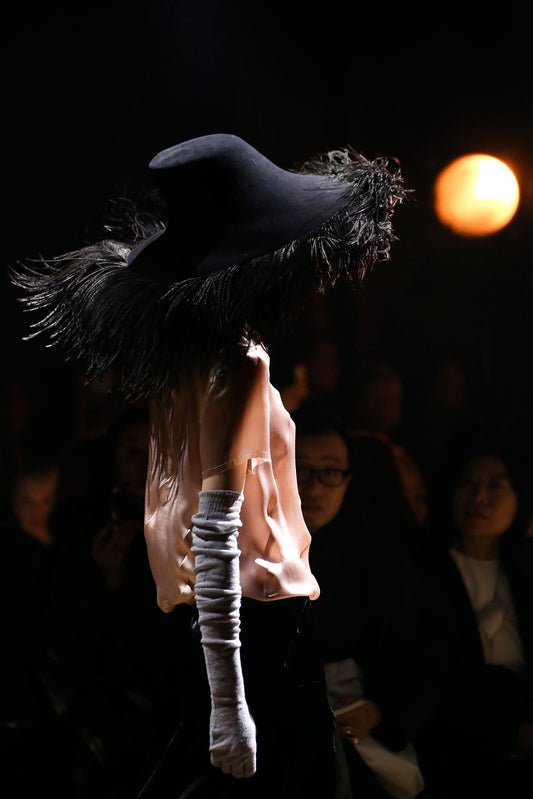 LANVIN FW2014 BY ALBER ELBAZ BLACK OSTRICH FEATHERS MAXI HAT