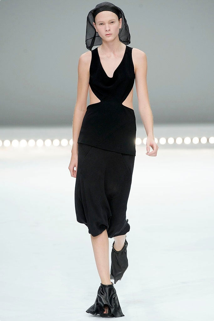 RICK OWENS SS2009 BLACK OPEN BACK TANK TOP