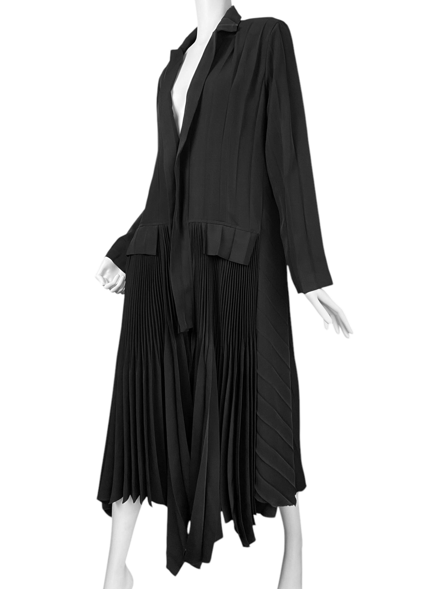 LEIKO 2000s BLACK PLEATED MAXI COAT