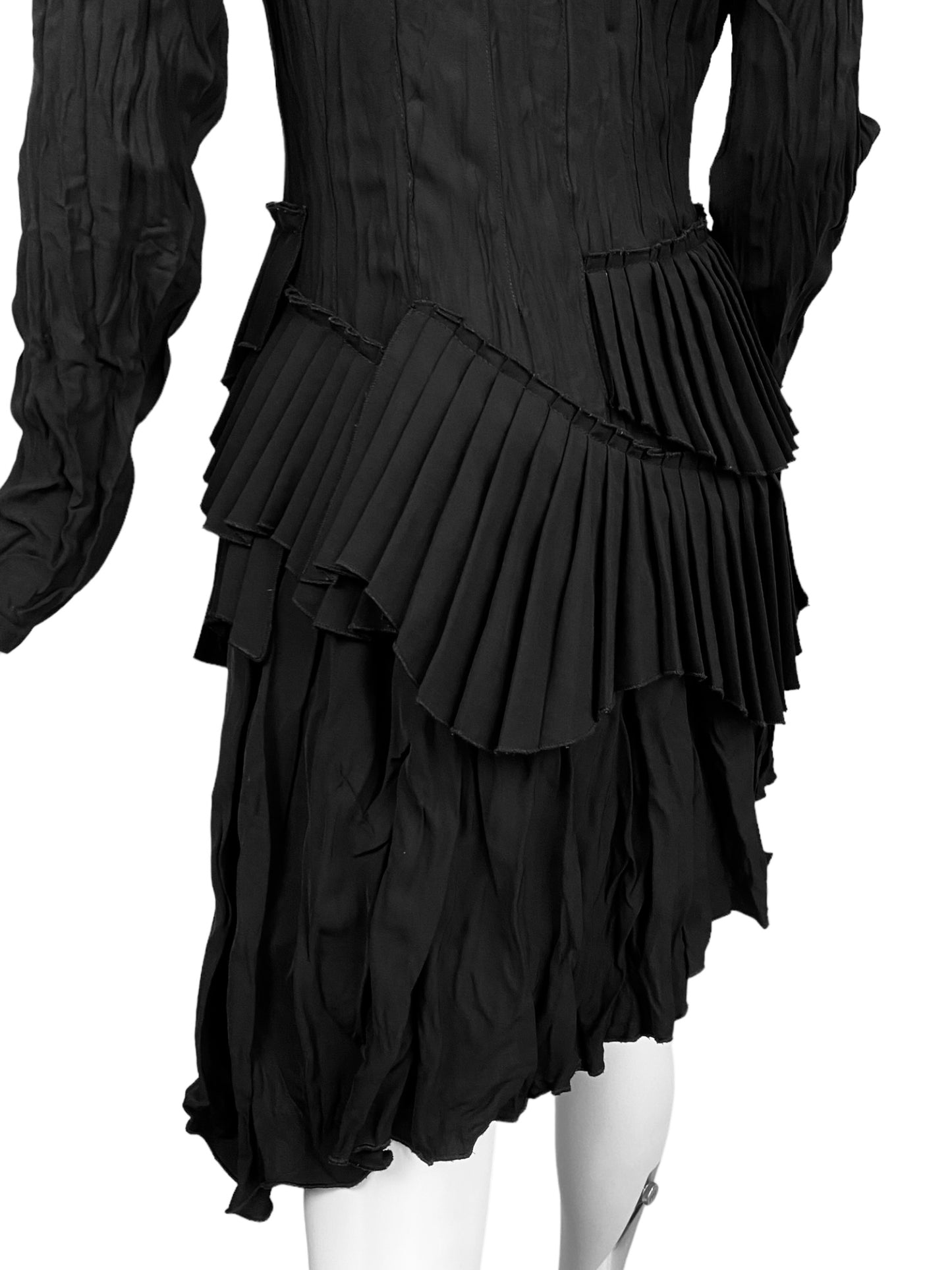 LEIKO 2000s BLACK ASYMMETRICAL PLEATED LONG SHIRT