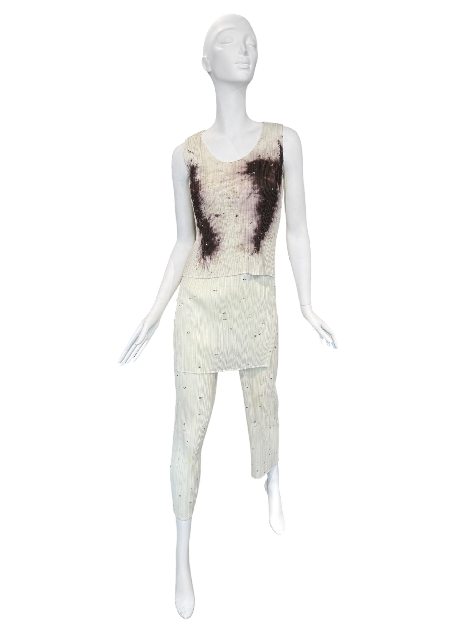 Issey Miyake – NUMERO13