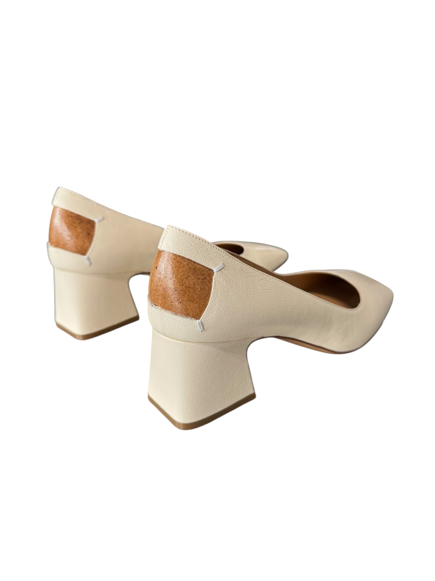 MAISON MARGIELA 2020s BY JOHN GALLIANO CREAM LEATHER ‘4 STITCHES’ HEELS