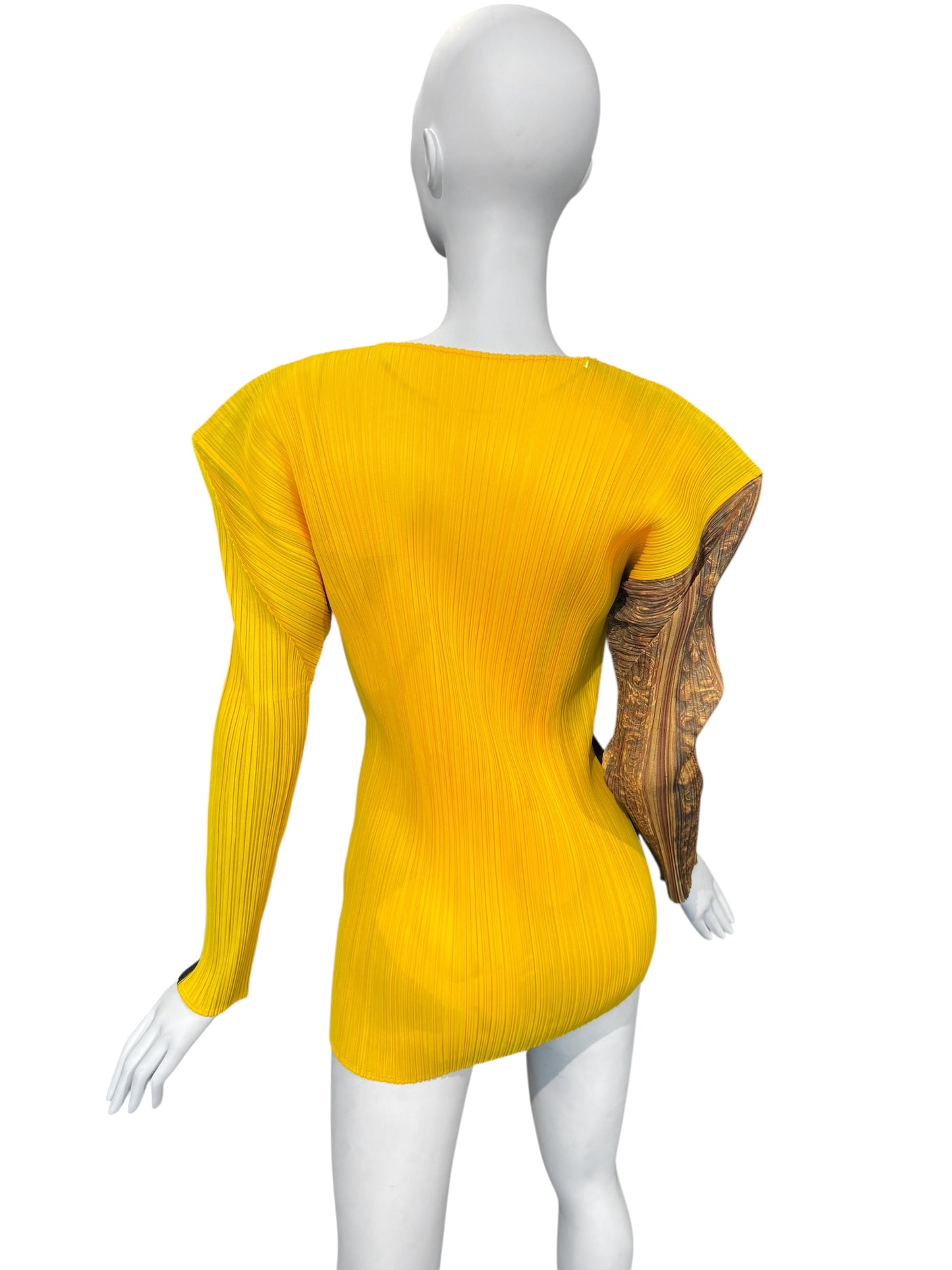 PLEATS PLEASE ISSEY MIYAKE FW1996 X YASUMASA MORIMURA « LA SOURCE PORTRAIT » PLEATED TOP