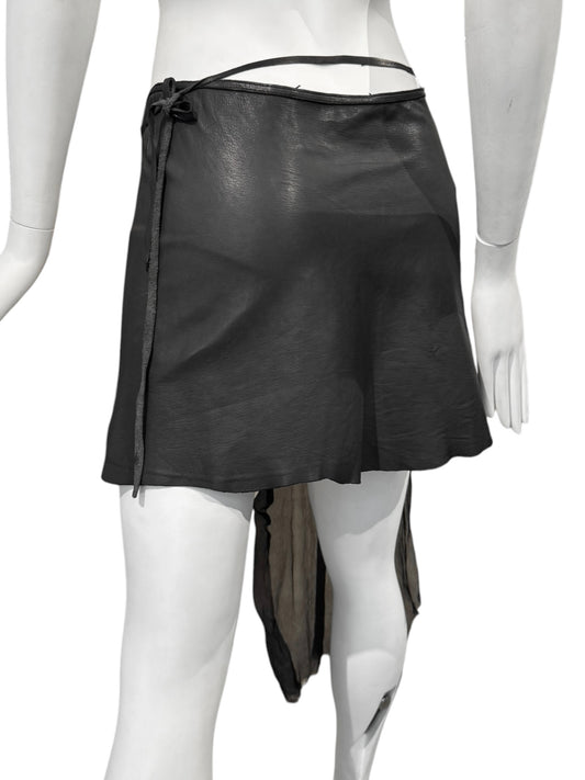 LE CUIR PERDU 2010s BLACK LEATHER & SILK PANEL WRAP MINI SKIRT