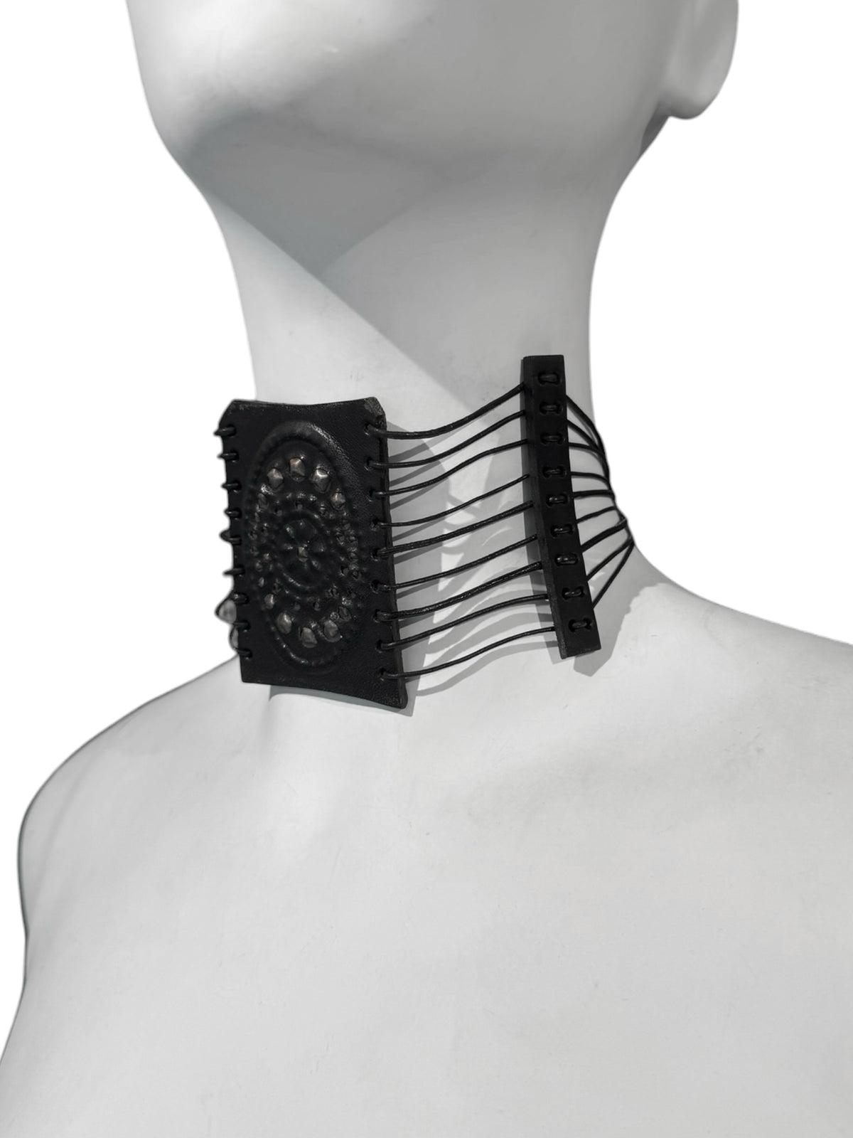 JEAN PAUL GAULTIER 1990s BLACK LEATHER MASSAI CHOKER